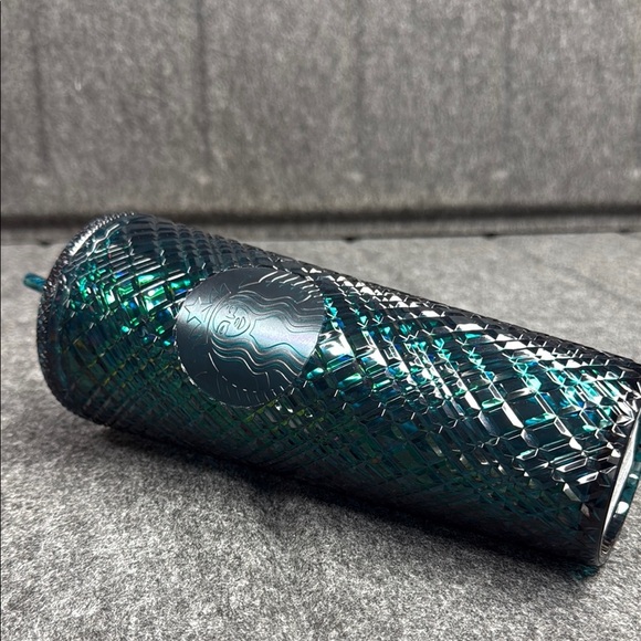 Starbucks Iridescent Green Tumbler - Picture 3 of 7